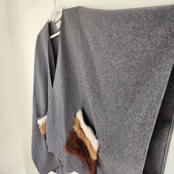 Donni Charm Poncho Wool and Rabbit Fur Cape - Picture 3 of 9